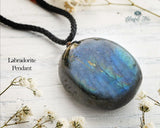 Gemstone Labradorite Pendant Necklace - www.blissfulagate.com